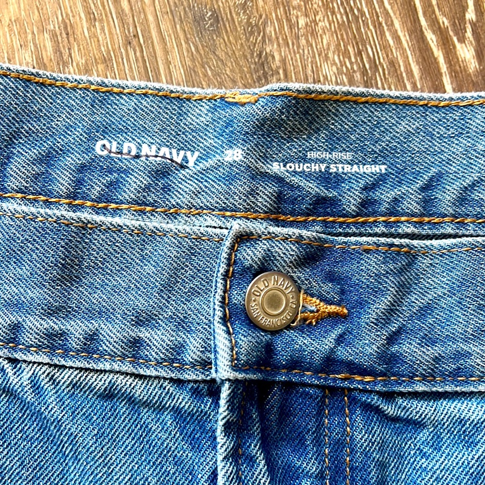 Old Navy Denim Shorts size 28 Slouchy Straight High Rise - Picture 2 of 4